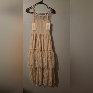 NWT Cream Lace Maxi Dress
